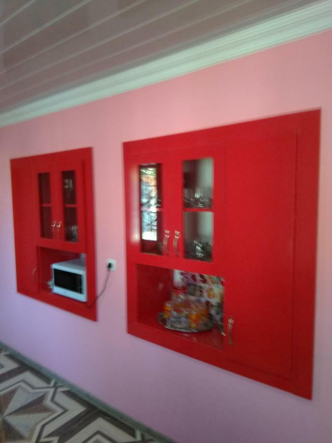 Guest House Fazisi Koetaisi Buitenkant foto